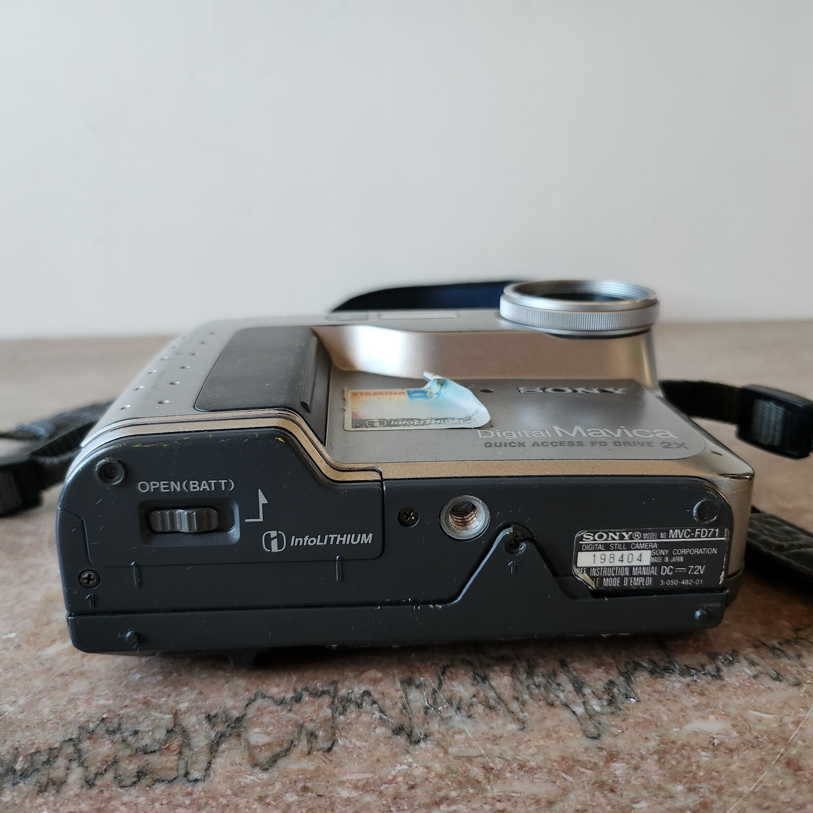 Vintage Sony Mavica MVC-FD71 Digital Camera Untested
