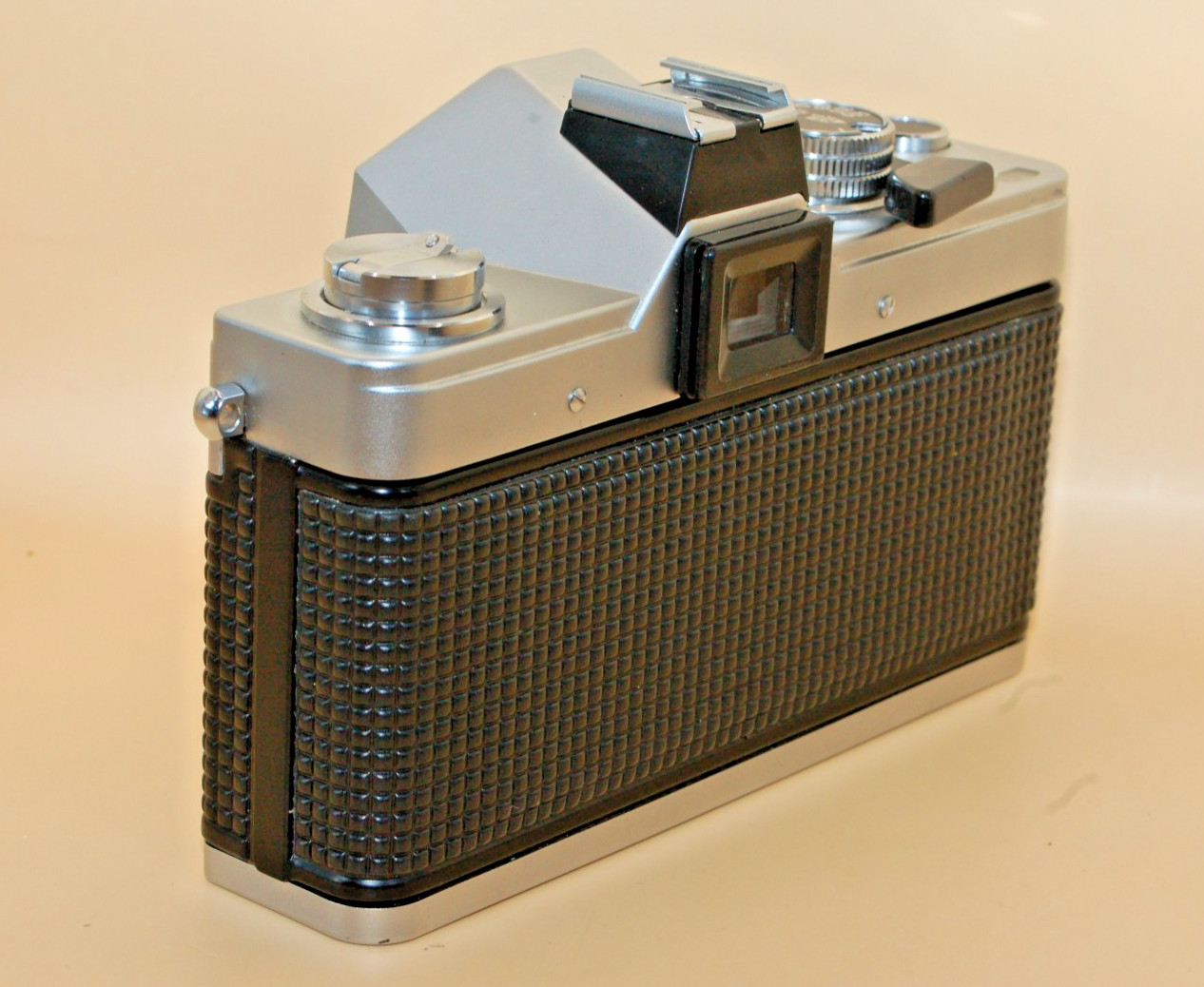 Vintage (1978) Praktica Super TL3 35mm film SLR camera Made In Germany
