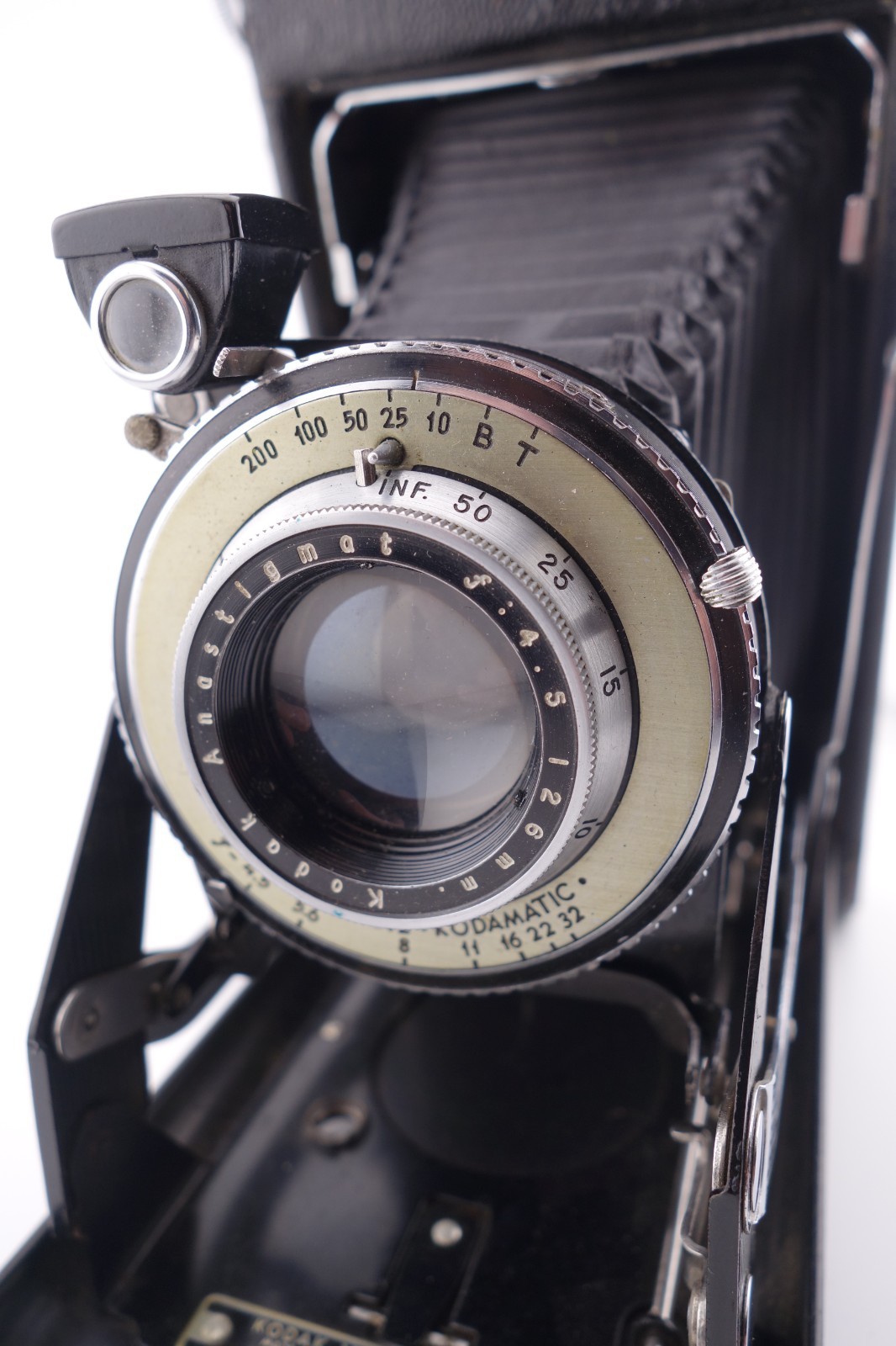 VINTAGE CAMERAS … Lot of 8 … Minolta, Kodak, Hexacon … Plus Accessories
