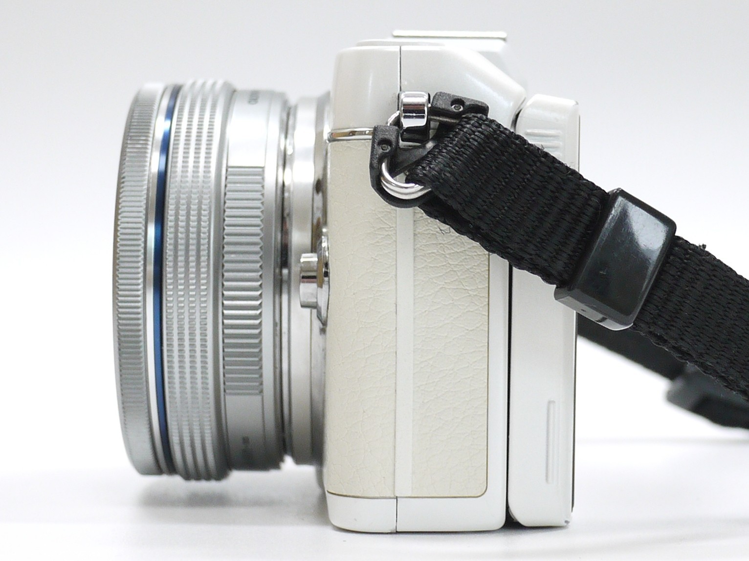 OLYMPUS PEN Lite E-PL7 Mirrorless Digital Camera 14-42mm Lens Tested(2351 shots)
