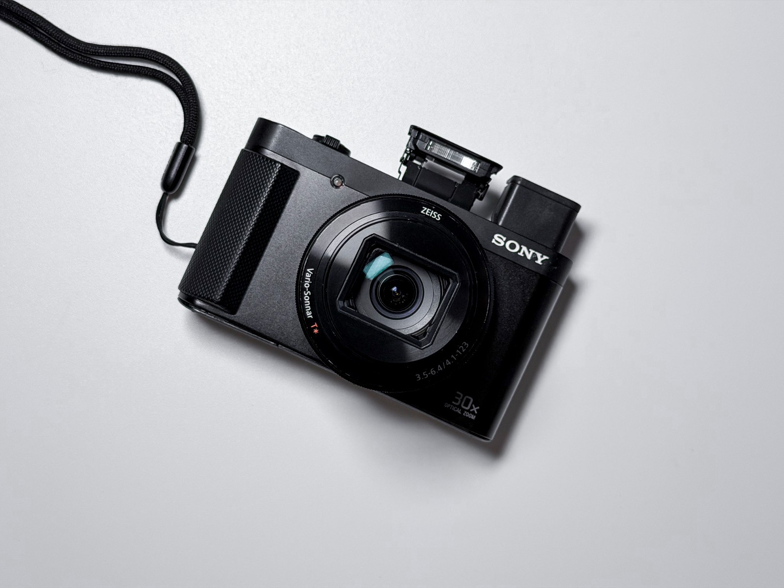 Sony HX90 Cyber-shot 18.2 MPX 30x – 1 Year Warranty HX-90