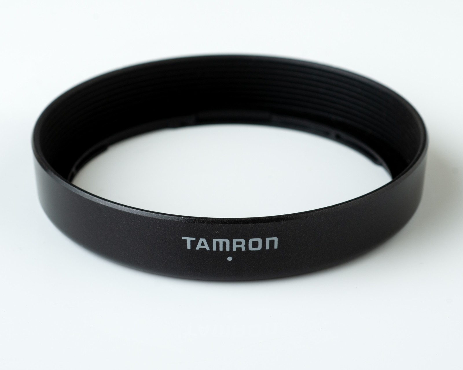 Tamron 85FH Lens Hood twist on type Genuine OEM