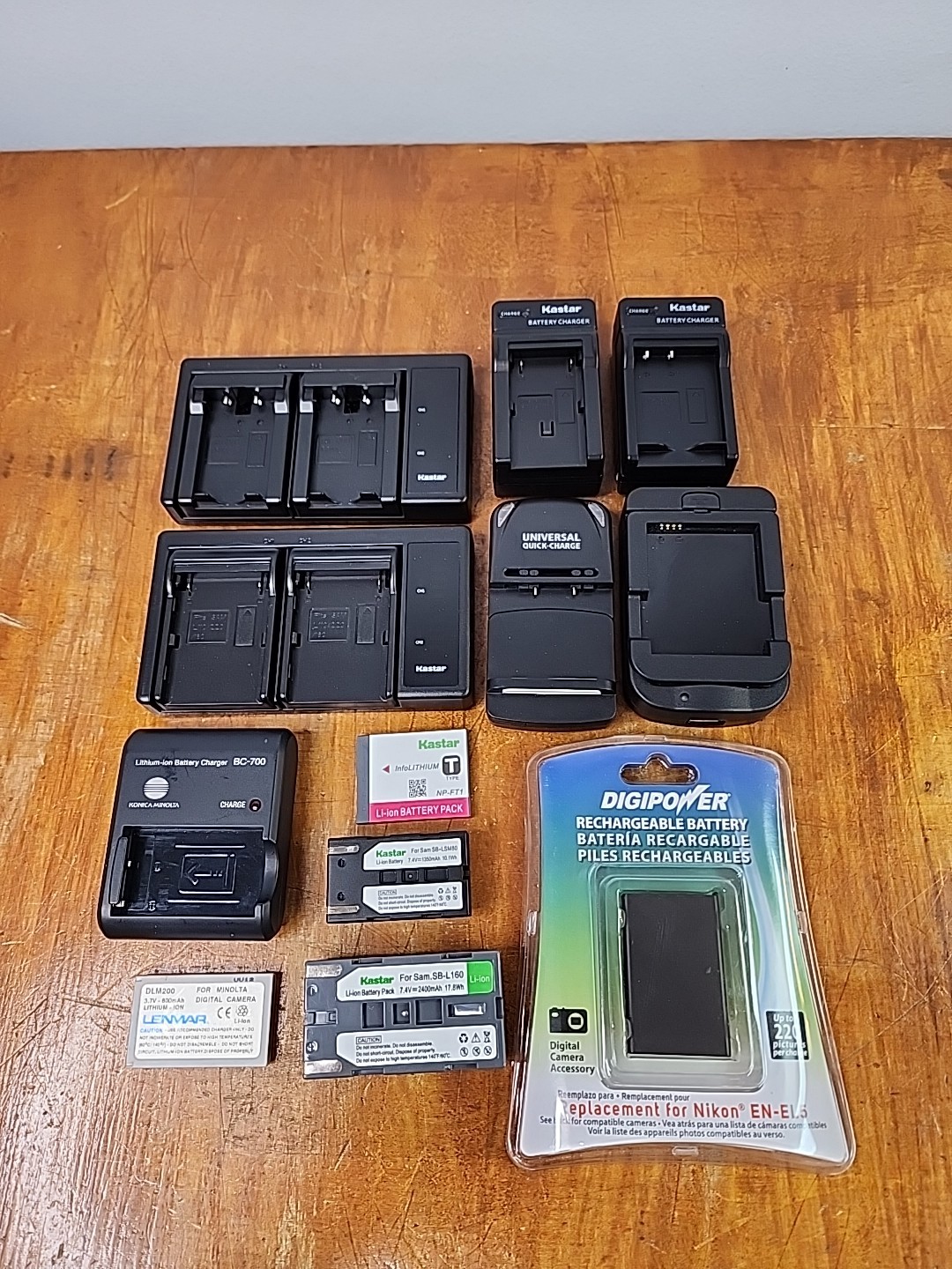 Lot of Battery Chargers & Batteries Kastar for Digital Cameras Samsung Sony Etc