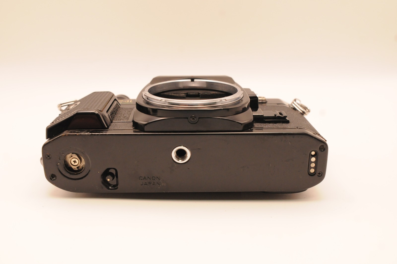 [Near MINT] Near MINT Canon AE-1 Program Body 35mm Film Camera Black From JAPAN