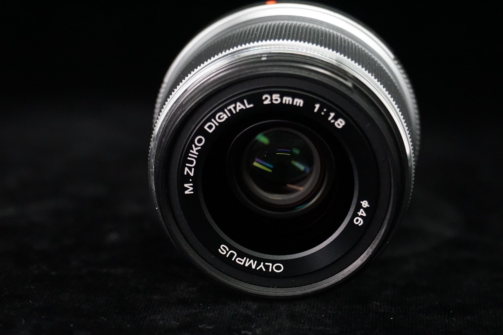 [US Duty Paid] OLYMPUS M.ZUIKO 25mm F/1.8 Silver Lens for Micro Four Thirds 9069