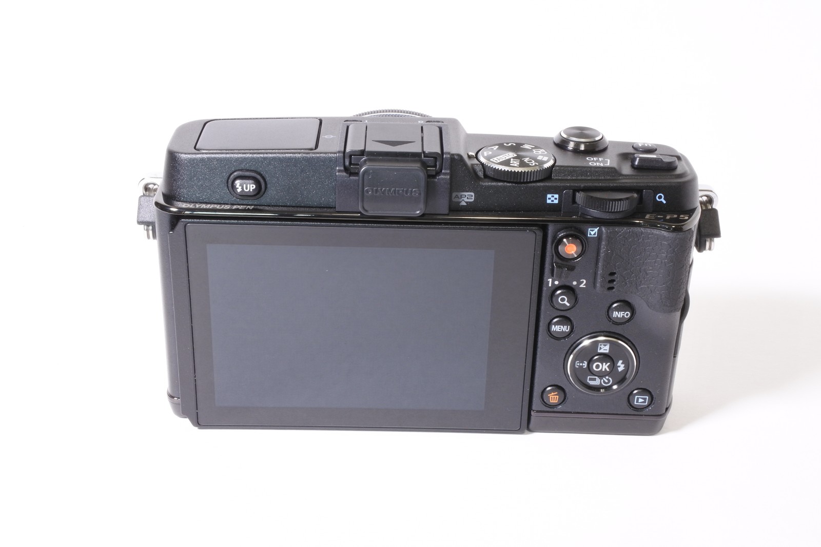 [Almost MINT] Olympus E-P5 16.1MP Digital Camera 100 Shots w/14-42mm EZ Lens