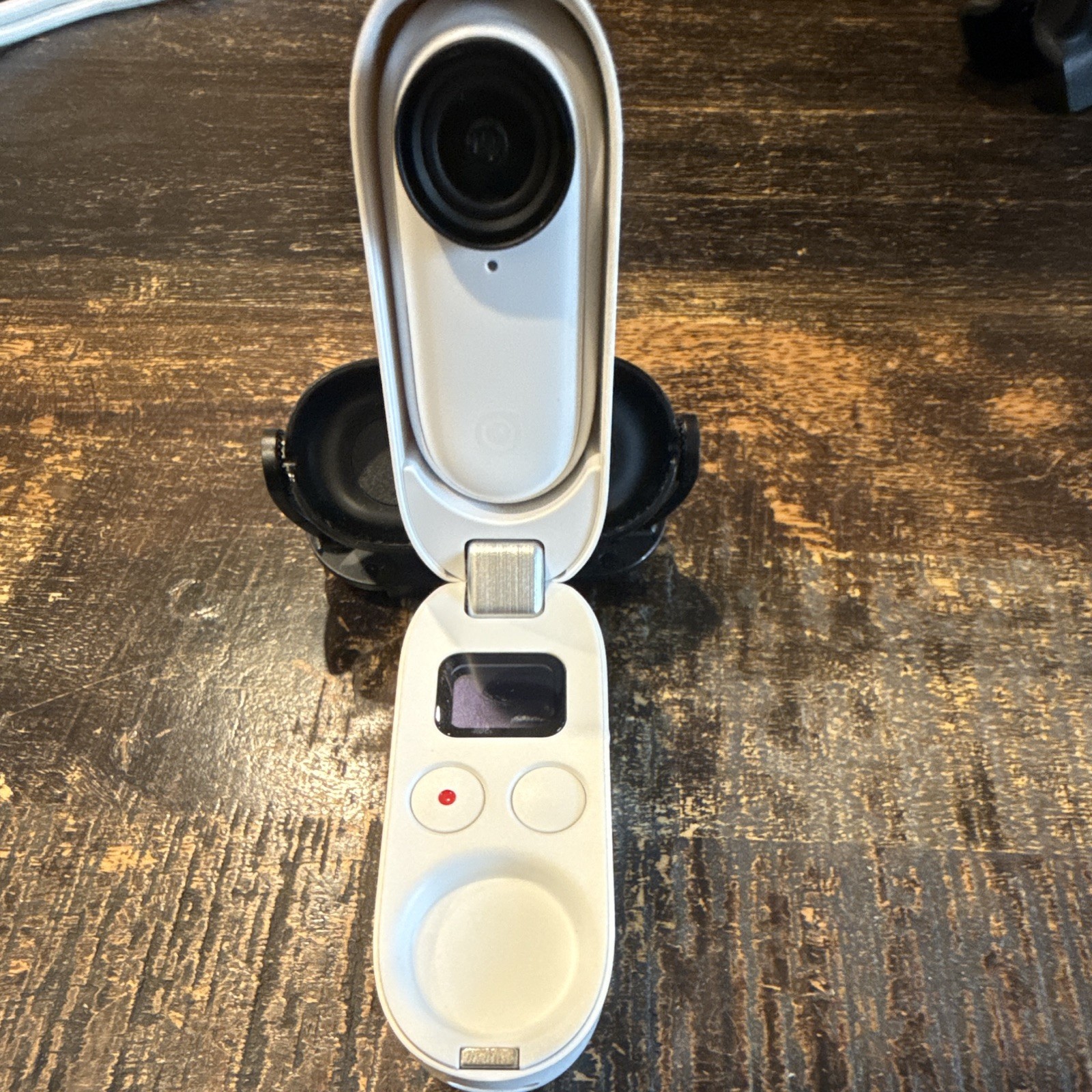 Insta360 GO 3 White Action Camera 2.7K Wi‑Fi Bluetooth w/ Charging Case
