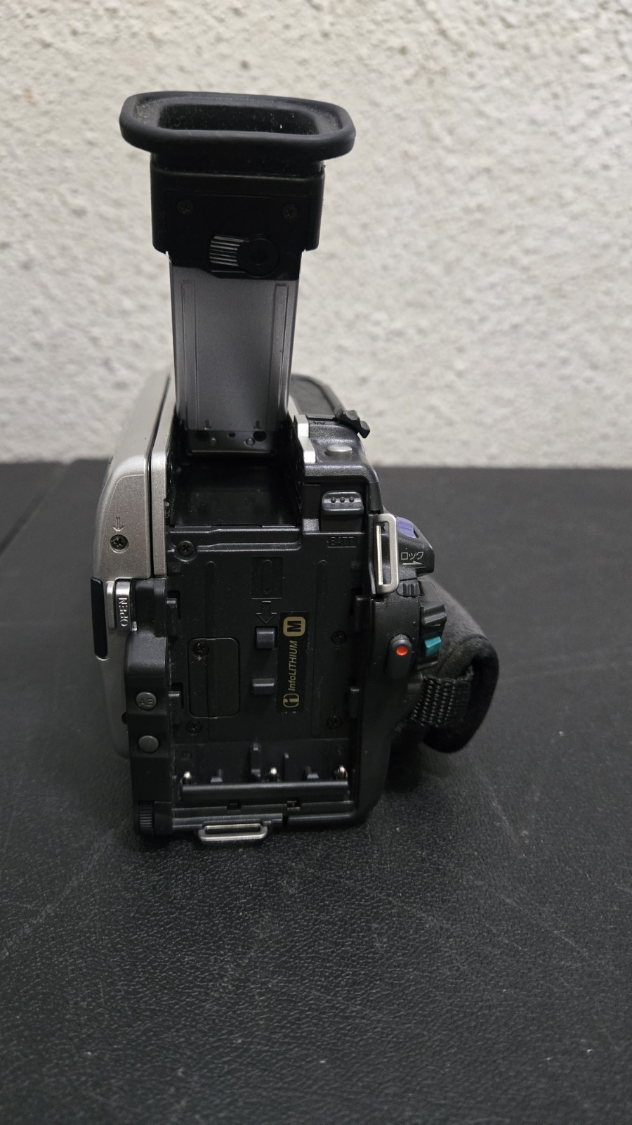 Sony DCR-TRV20 Mini DV Camcorder Nightshot , Japanese
