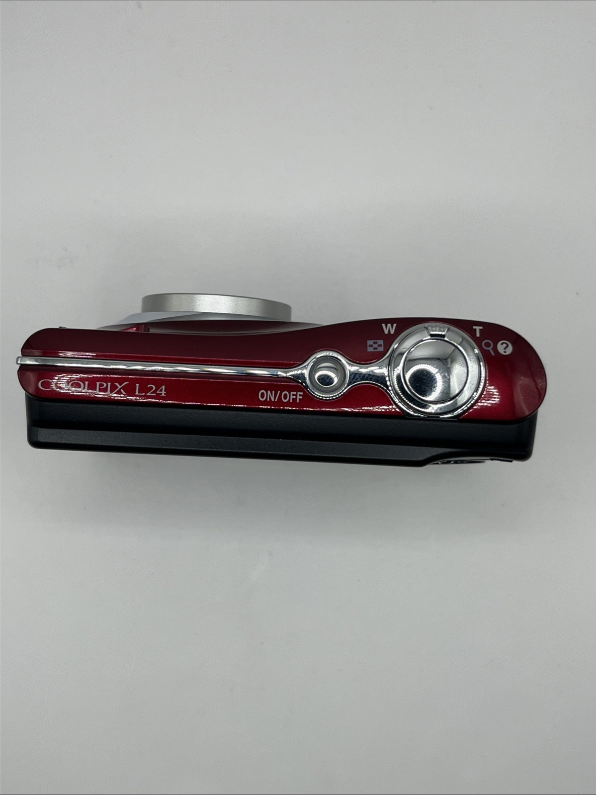 COOLPIX L20 10MP Compact Digital Camera 3.6x Zoom 3in Red READ DESCRIPTION