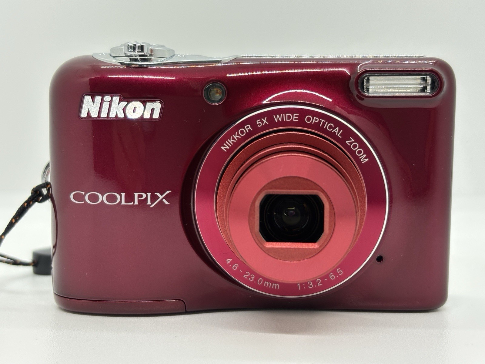 Nikon Coolpix L30 20.1MP 5x Opt. Zoom Digital Camera Red From Japan / Exc+++