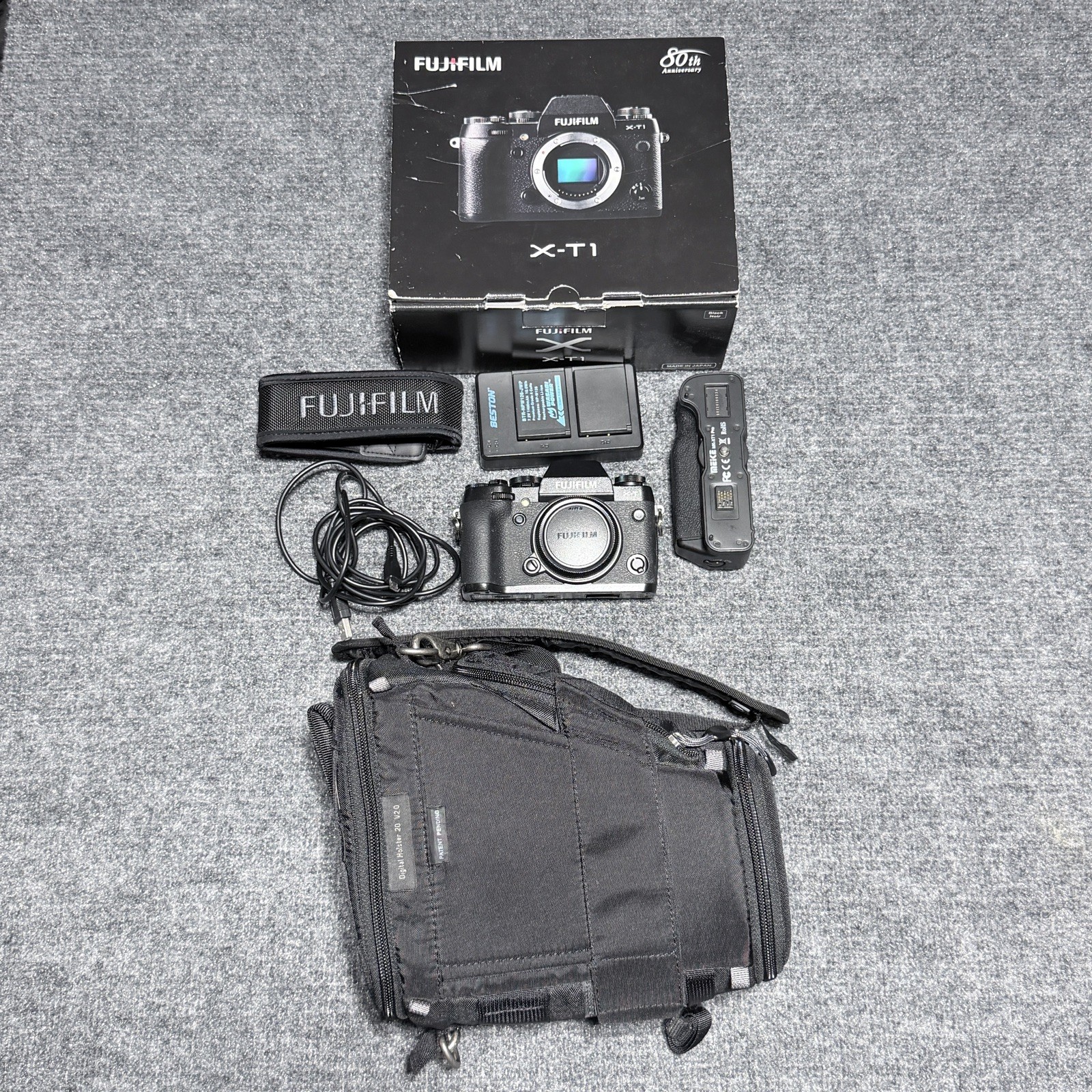 Fuji XT-1 Black Digital Mirrorless Camera w/ box and Thinktank bag