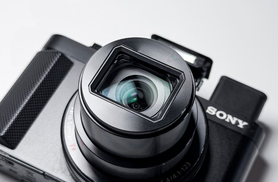 Sony HX90 Cyber-shot 18.2 MPX 30x – 1 Year Warranty HX-90