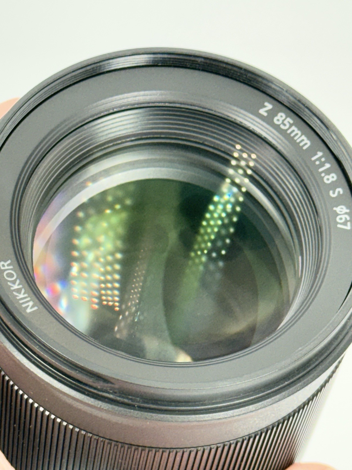 Nikon NIKKOR Z 85mm f/1.8 S Telephoto Lens Nikon Z Mount 67mm Hood Both Caps