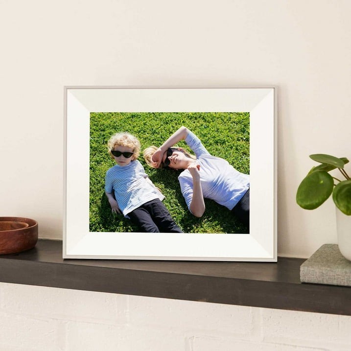 Aura 12″ Aspen Digital Photo Frame -Gray