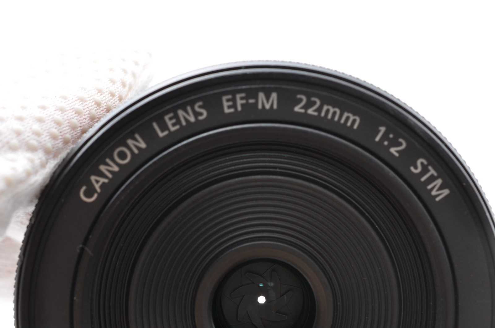 Near Mint Canon EF-M 22mm f/2 STM AF Lens Black EOS EF-M Mount w/ Caps