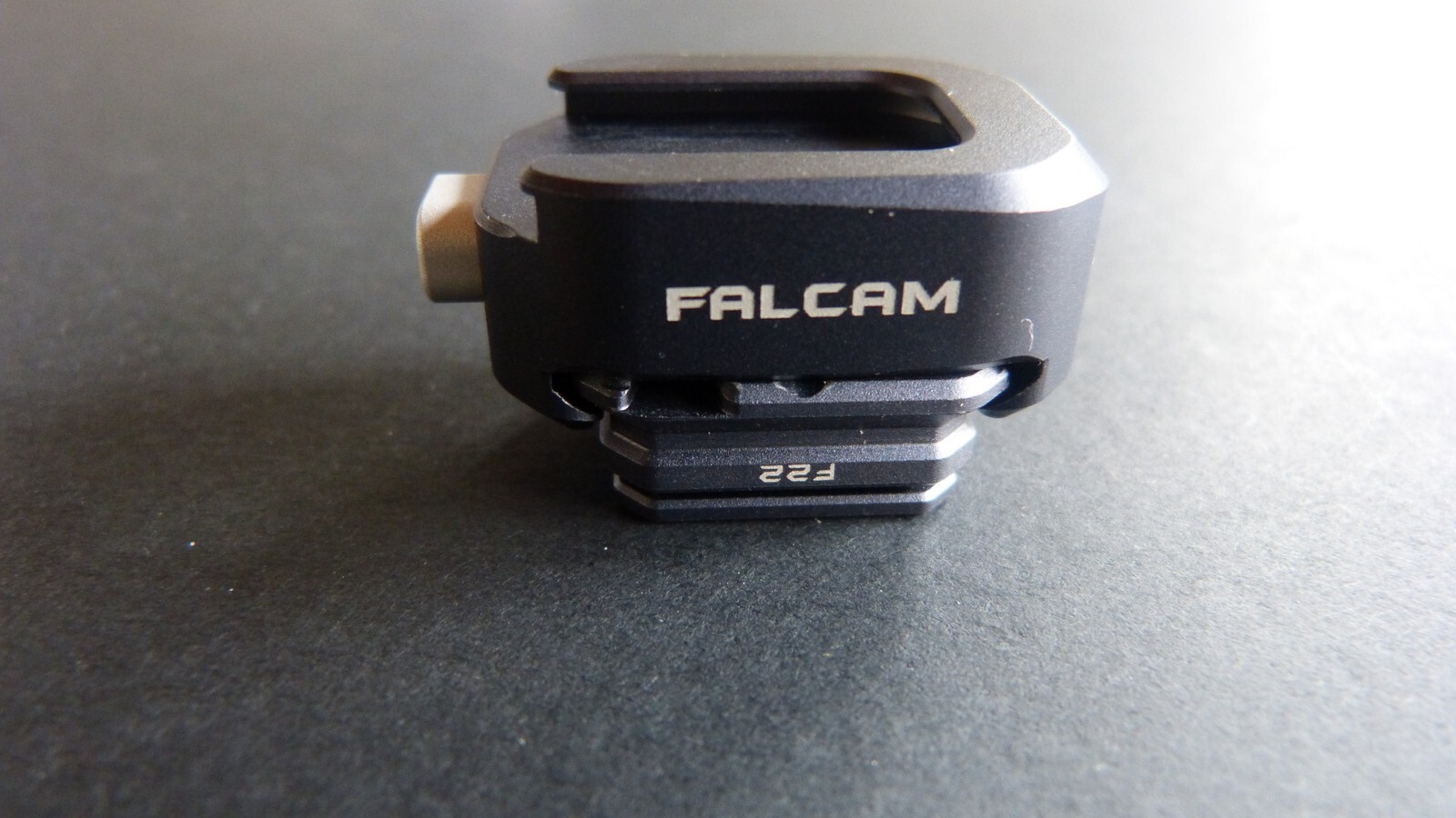 FALCAM F22 Thread adapter kit – Locking, Quick connect, Quick Release – w/ Case