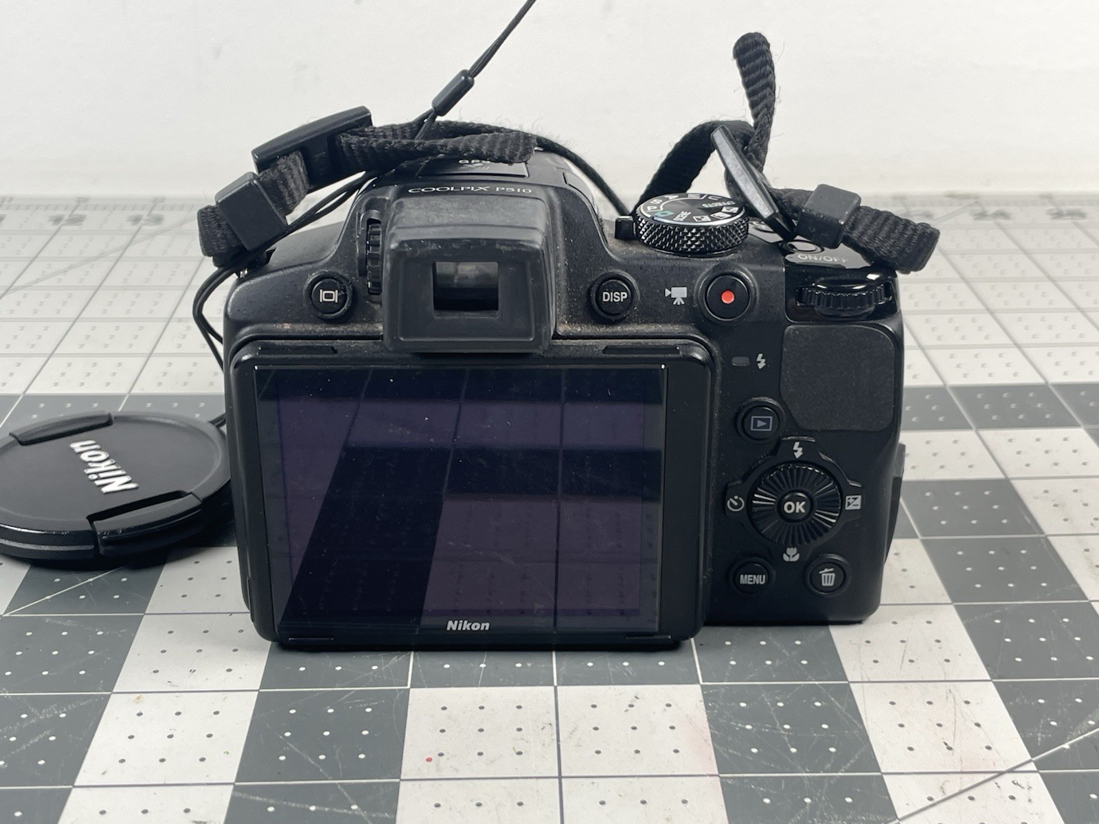 Nikon Coolpix P510 TESTED WORKS With LowePro Bag, Sandisk 64gb, 2x Batteries