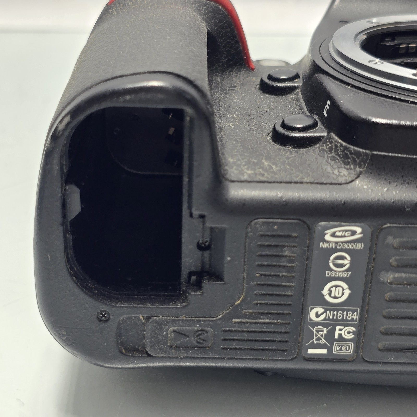 Nikon D300 DSLR Digital Camera Body Only Untested As-Is Parts Repair Sale