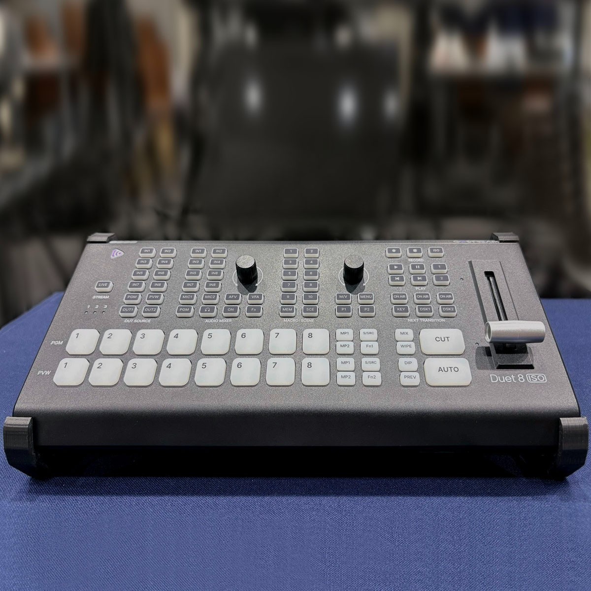 Stand for “GoStream Duet 8 ISO” with two different angle settings for your conve
