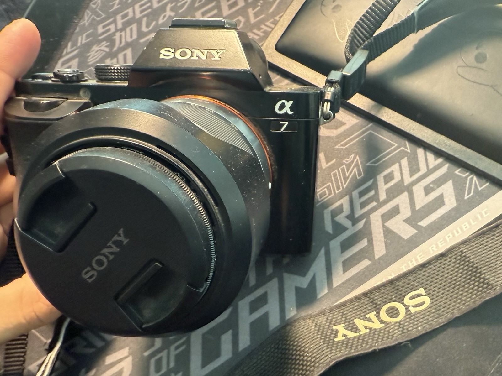 SONY A7 Camera Body With SONY lens SEL18553.5-5.6/18-55