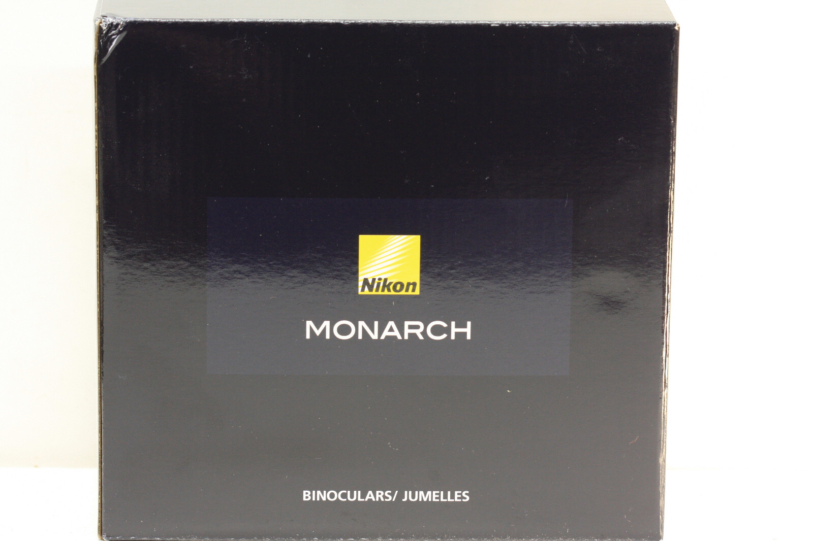 NIKON MONARCH M5…12 x 42…BINOCULARS sweet view out …bright & clear