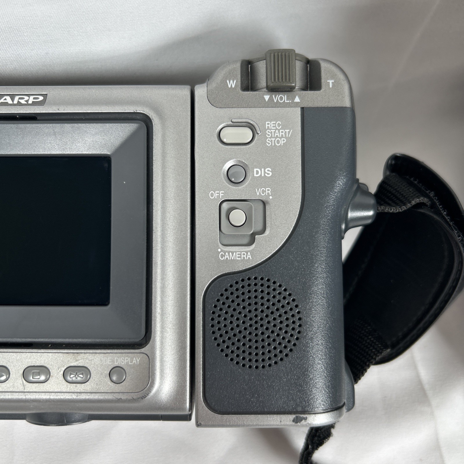 Sharp VL-E650U Viewcam Camcorder With Remote Charger And Carry Bag