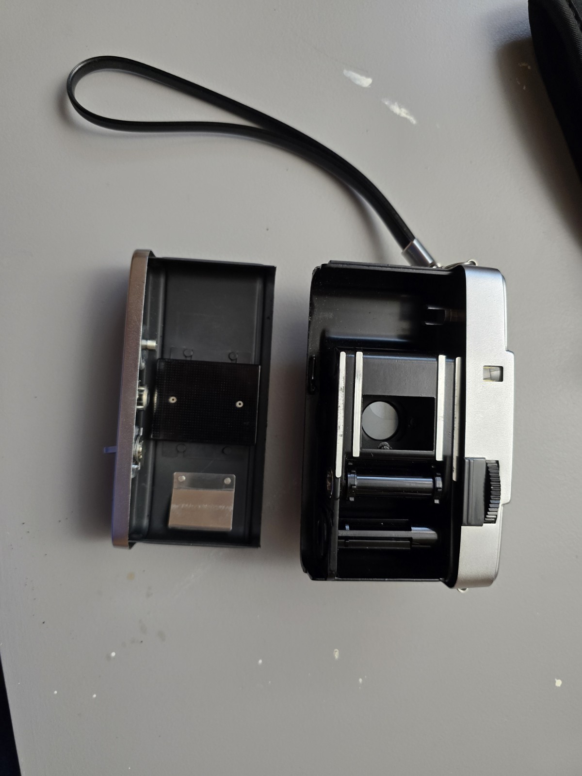 Olympus Pen EE S Half Frame 35mm Film Camera Working