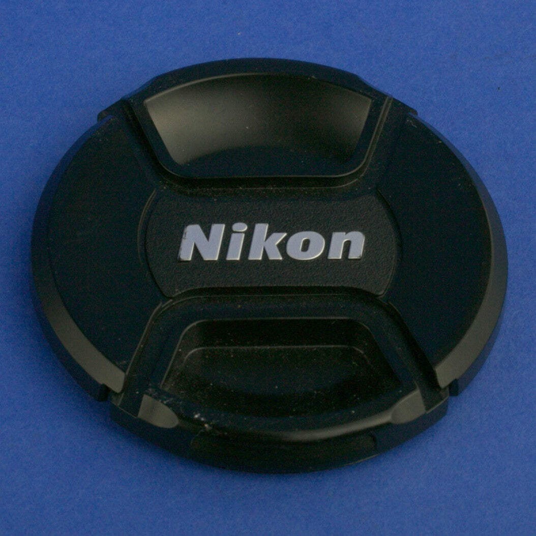 Nikon AF-S Nikkor 70-300mm 4.5-5.6 VR Lens US Model
