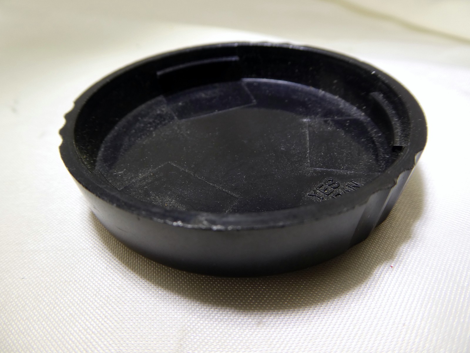 YES Rear Lens Cap twist on type for Canon EOS EF lenses 2X EF
