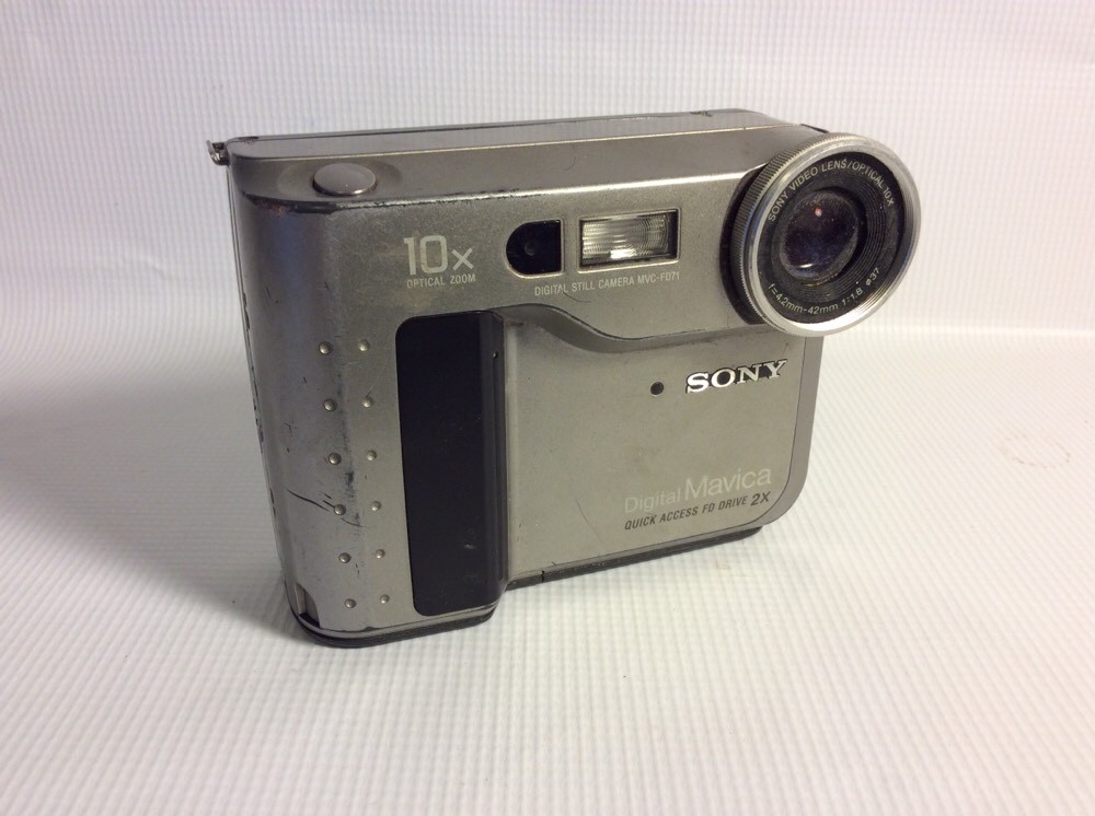 Sony Digital Mavica Quick Access Fe Drive 2X 10X Optical Zoom Mvc-Fd71. E001