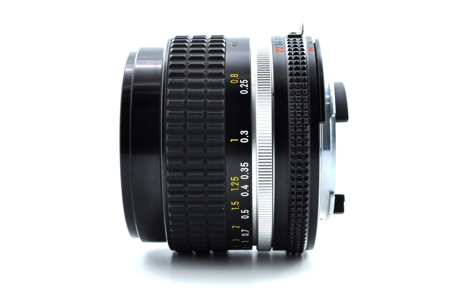 Near Mint Nikon Ai-S Nikkor 28mm f/2.8 MF Wide Angle Lens w/ Box JAPAN #0001