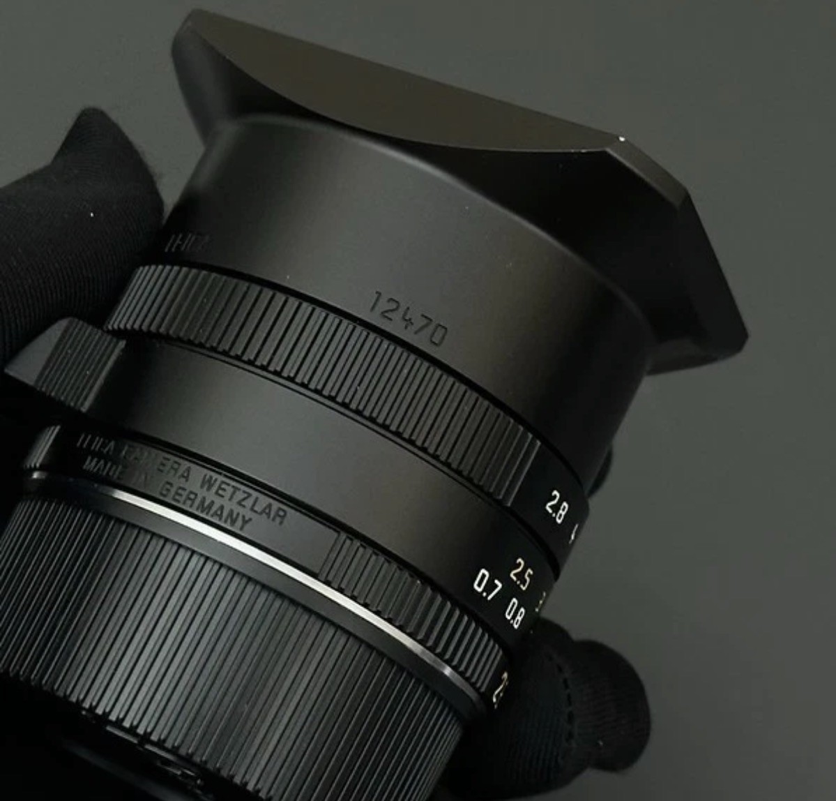 Leica ELMARIT-M 28mm f/2.8 Aspherical V2 MF Lens – Black (11677) ASPH VII