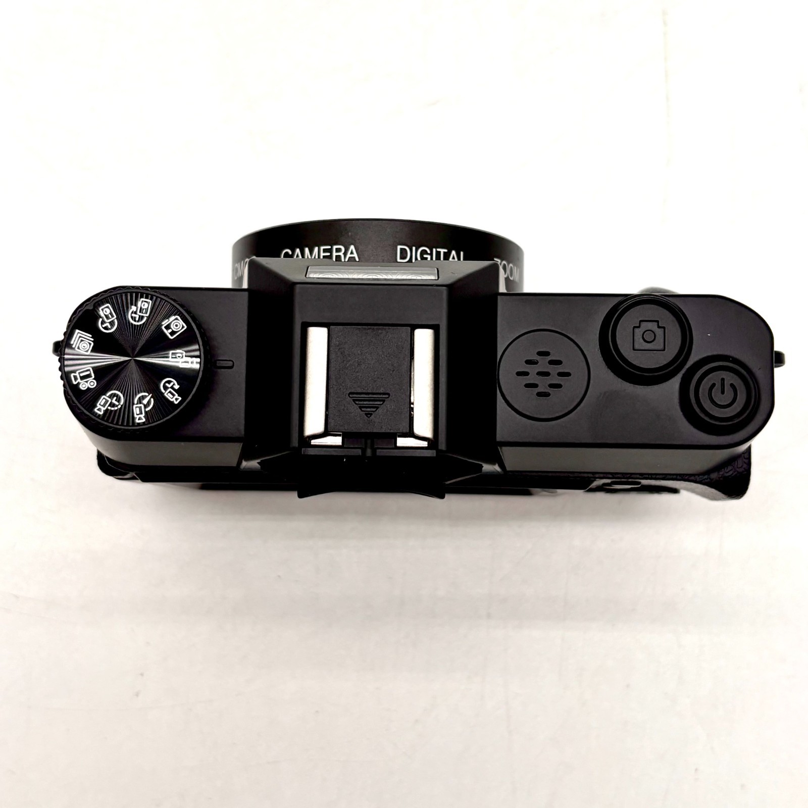 VIVITAR Black 20 MP 4K Wifi Digital Camera With Flip Out Screen