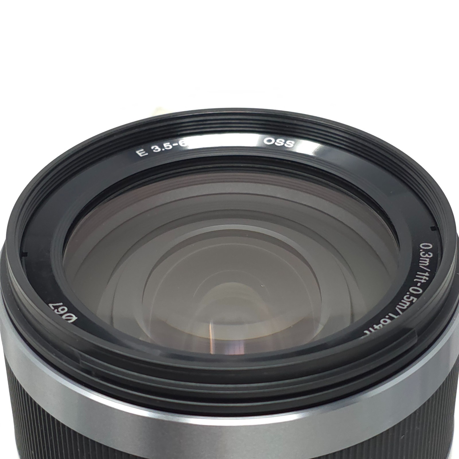 Sony E 18-200mm F/3.5-6.3 Aspherical IS OSS Lens in Silver #SEL18200