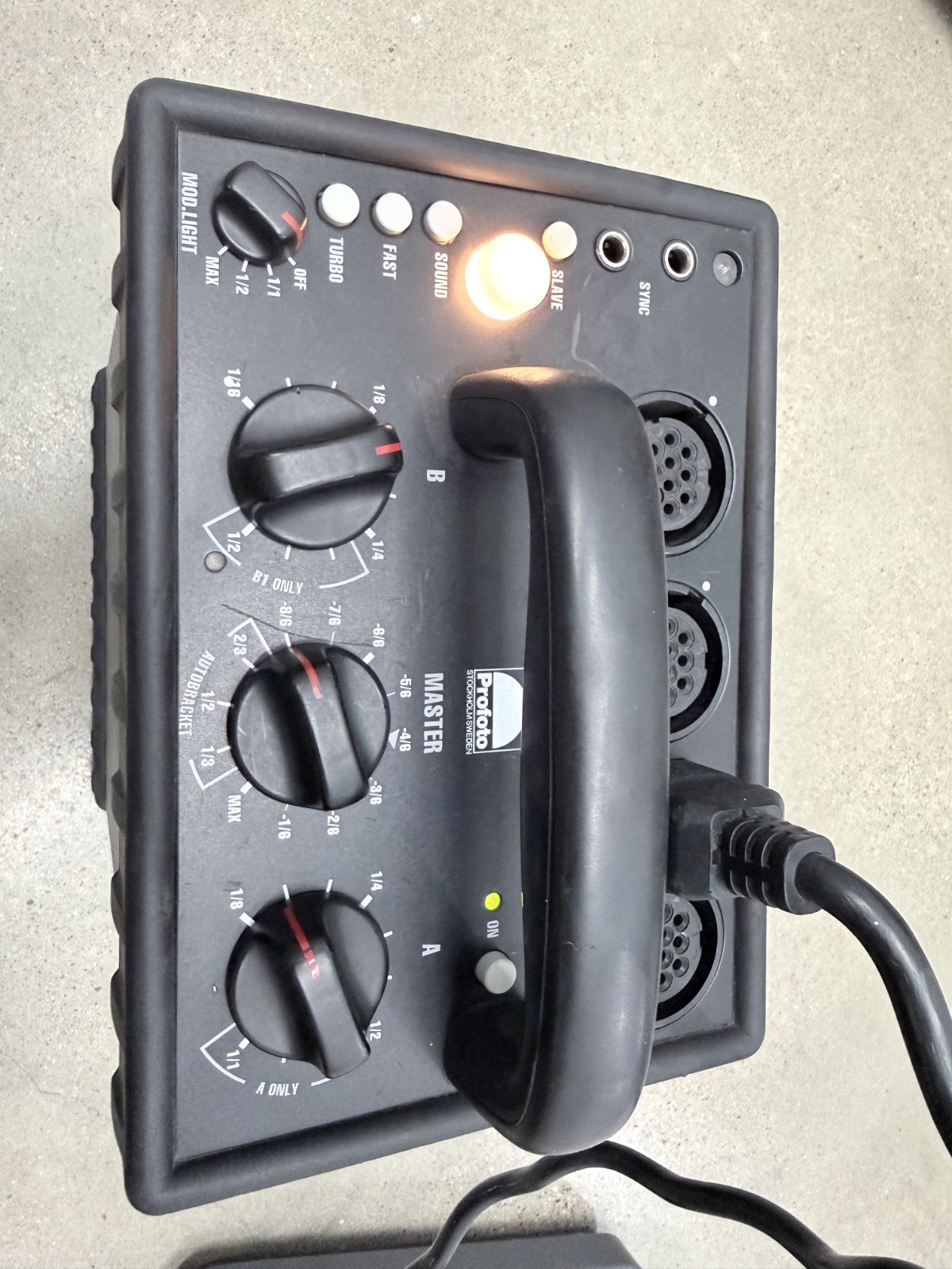 Profoto Pro-7a 2400W Power Pack – A004 – Tested Working – #1 of 3