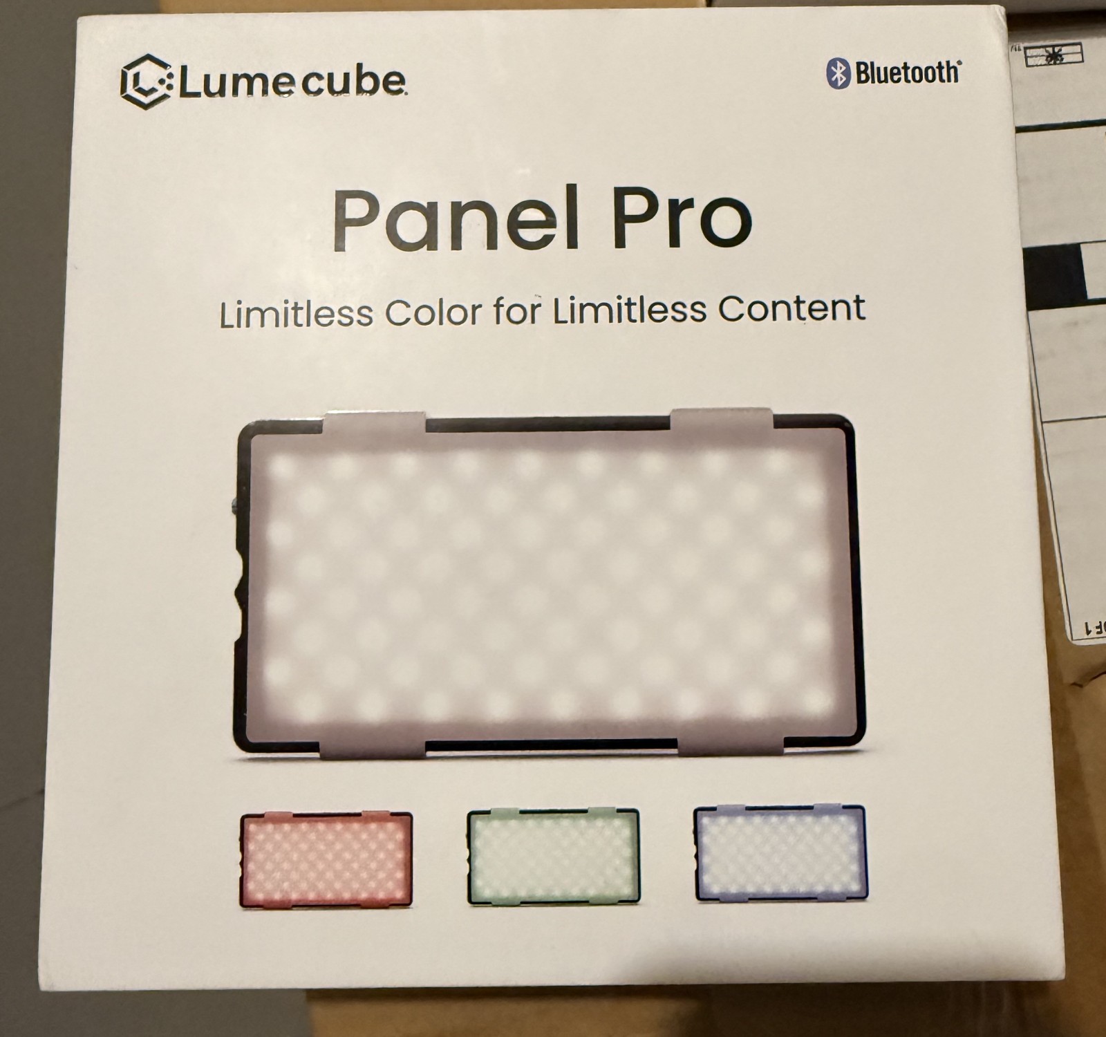 New NIB Lume Cube Panel Pro LED Compact RGB Light Panel Adjustable and Mount