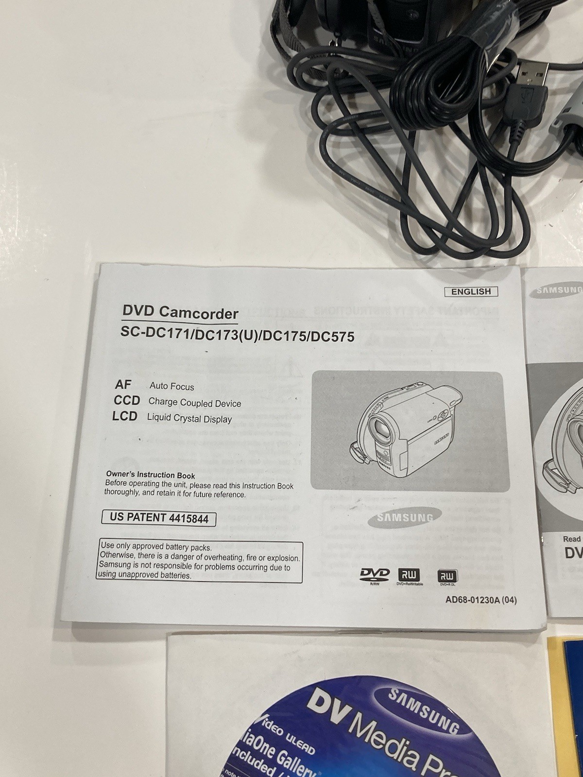 Samsung Digital DVD Camcorder SC-DC173U 34x Optical Zoom Viewfinder LCD Enhancer