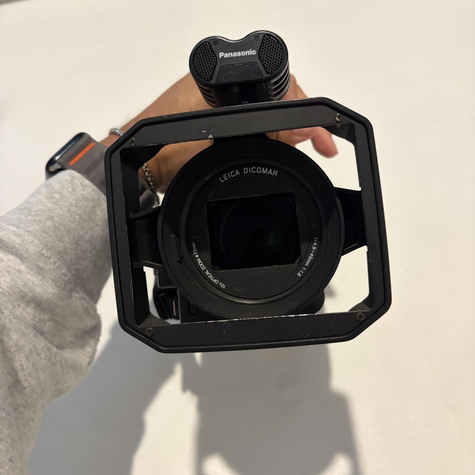 Panasonic AG-DVX100A MiniDV Professional Camcorder 3CCD 10x Leica Untested Black