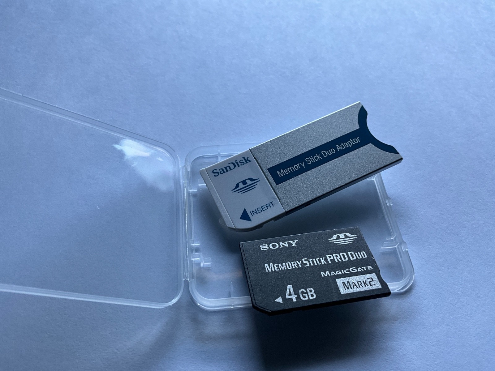 1pcs 4gb sandisk Sony compatible Memory Stick Pro duo +adapter for Sony Cam