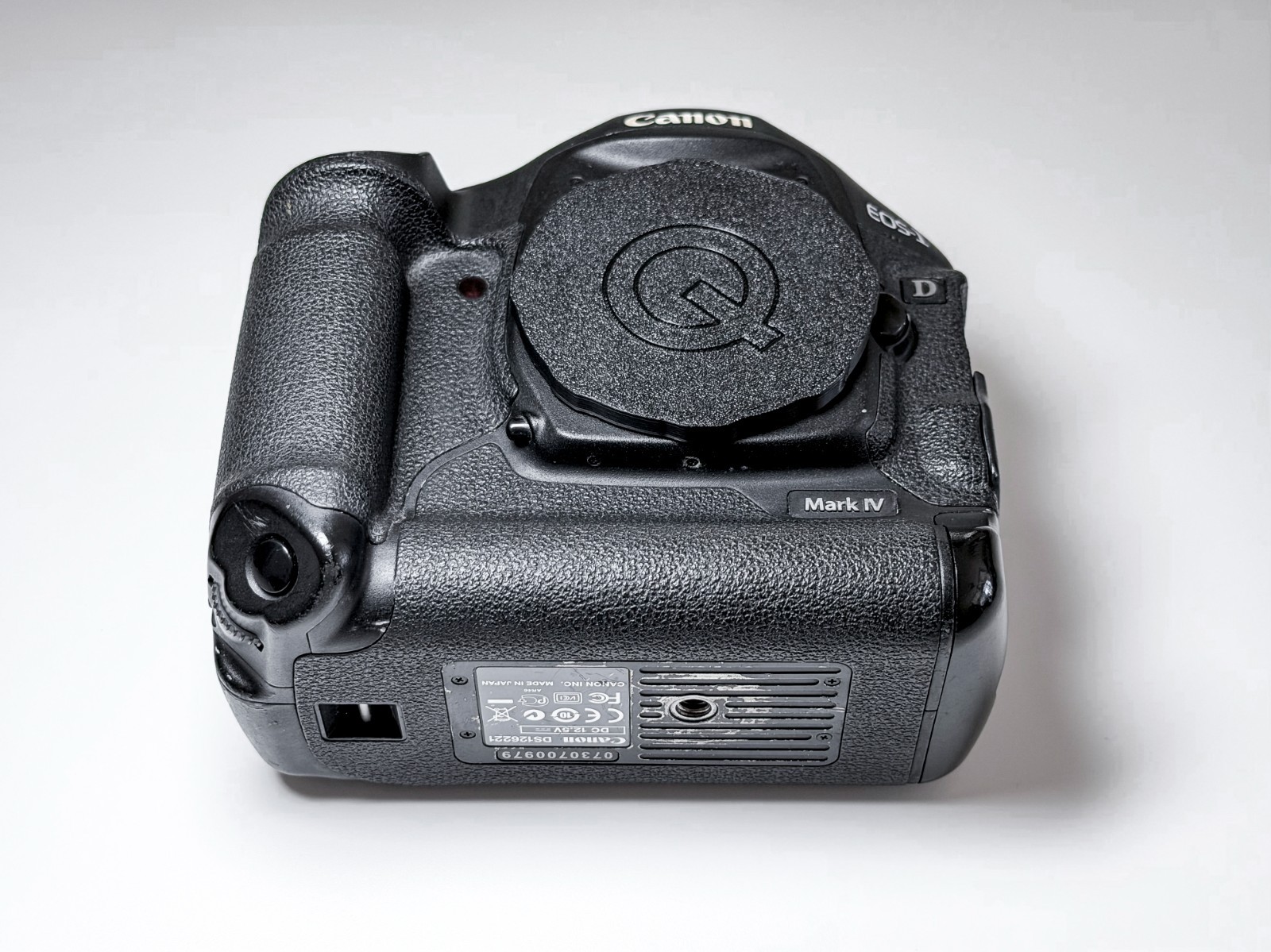 Canon EOS 1D Mark IV DSLR – 1 Year Warranty, Perfectly Working