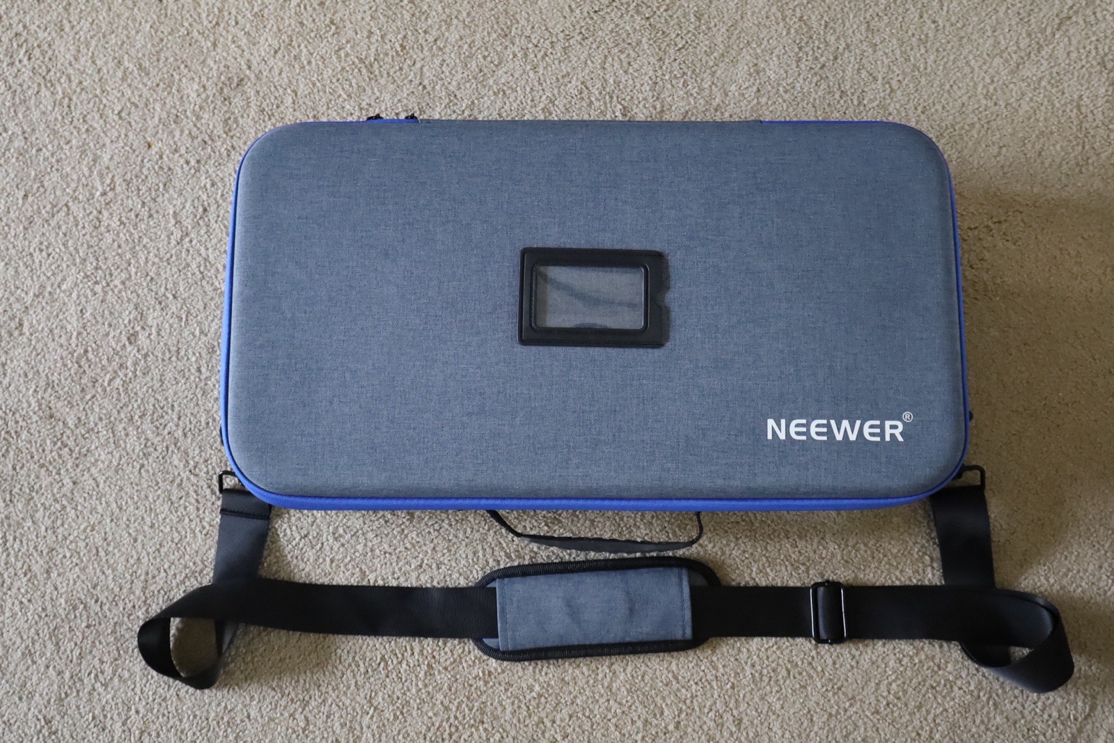 Neewer Q4 400Ws 2.4G Wireless Monolight Kit (No Trigger) READ 442