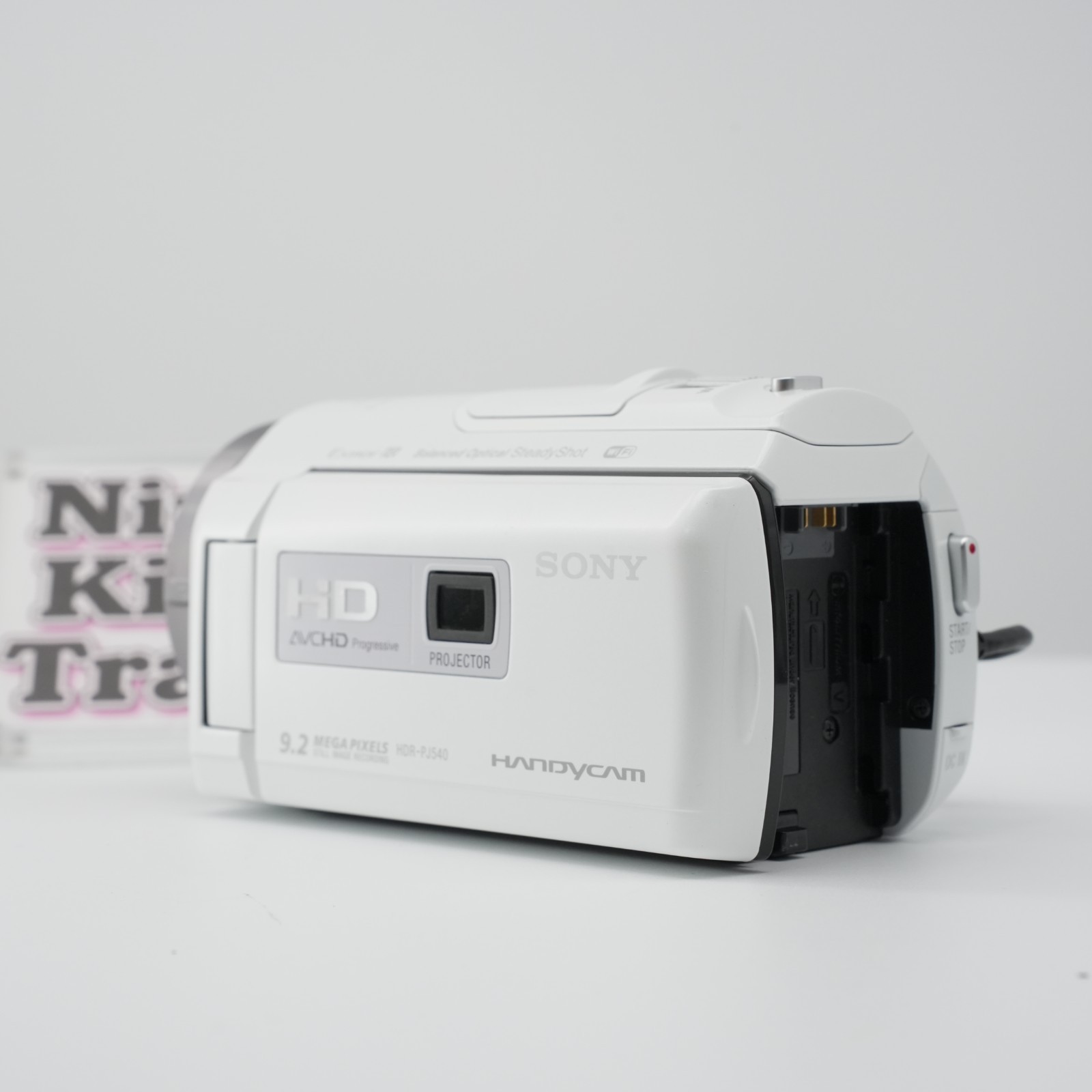 Sony HDR-PJ540 White Handycam Full HD Camcorder Built-in Projector Fully Tested