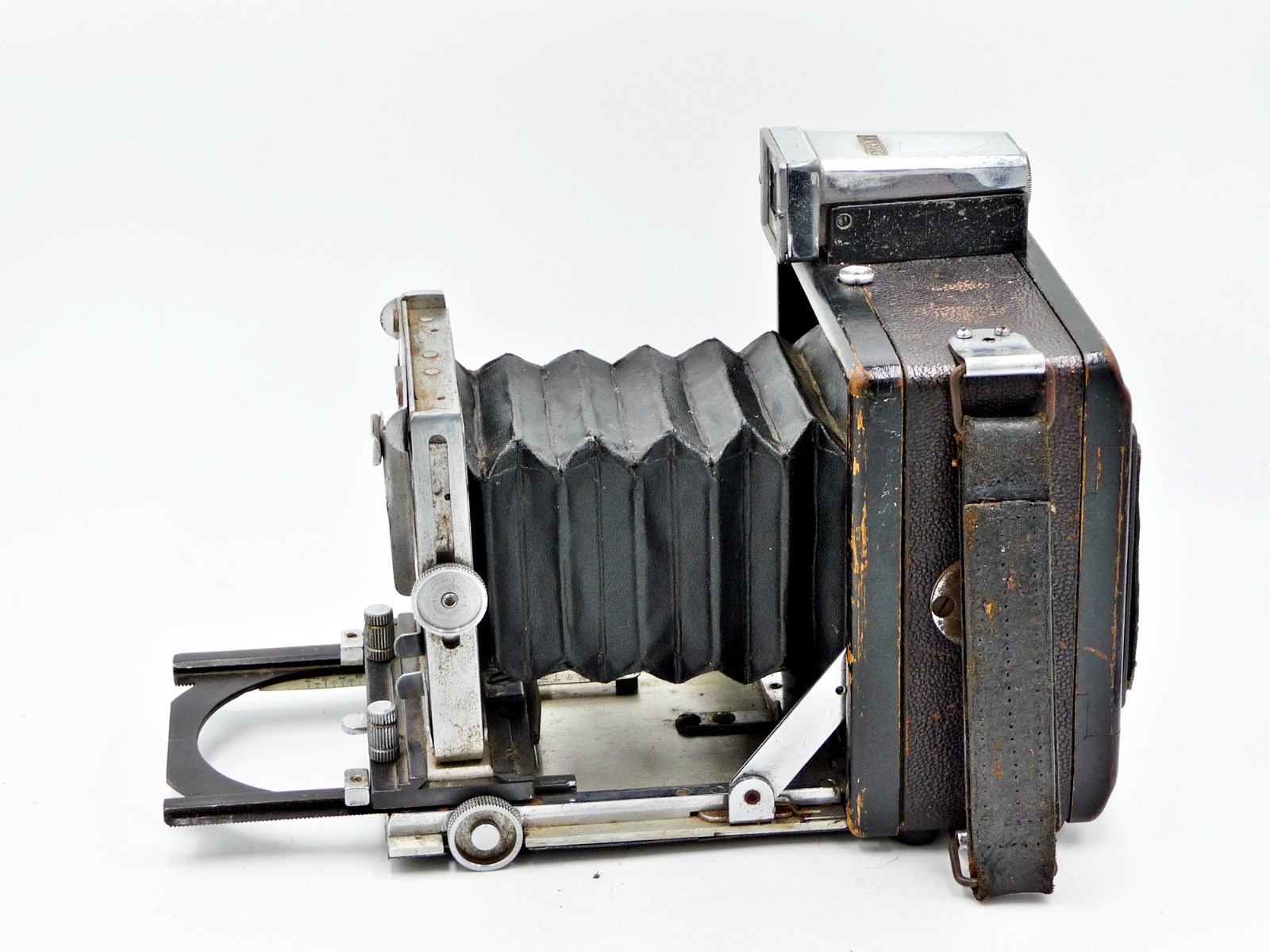 Burke and James Watson 3.25×2.25″ Miniature Press Camera, body only, no lens