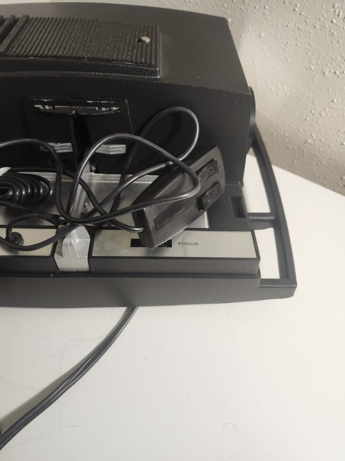 Airequipt 135 Desktop 2×2 Slide Projector Black 4″ 3.5 Lumimag Table Top