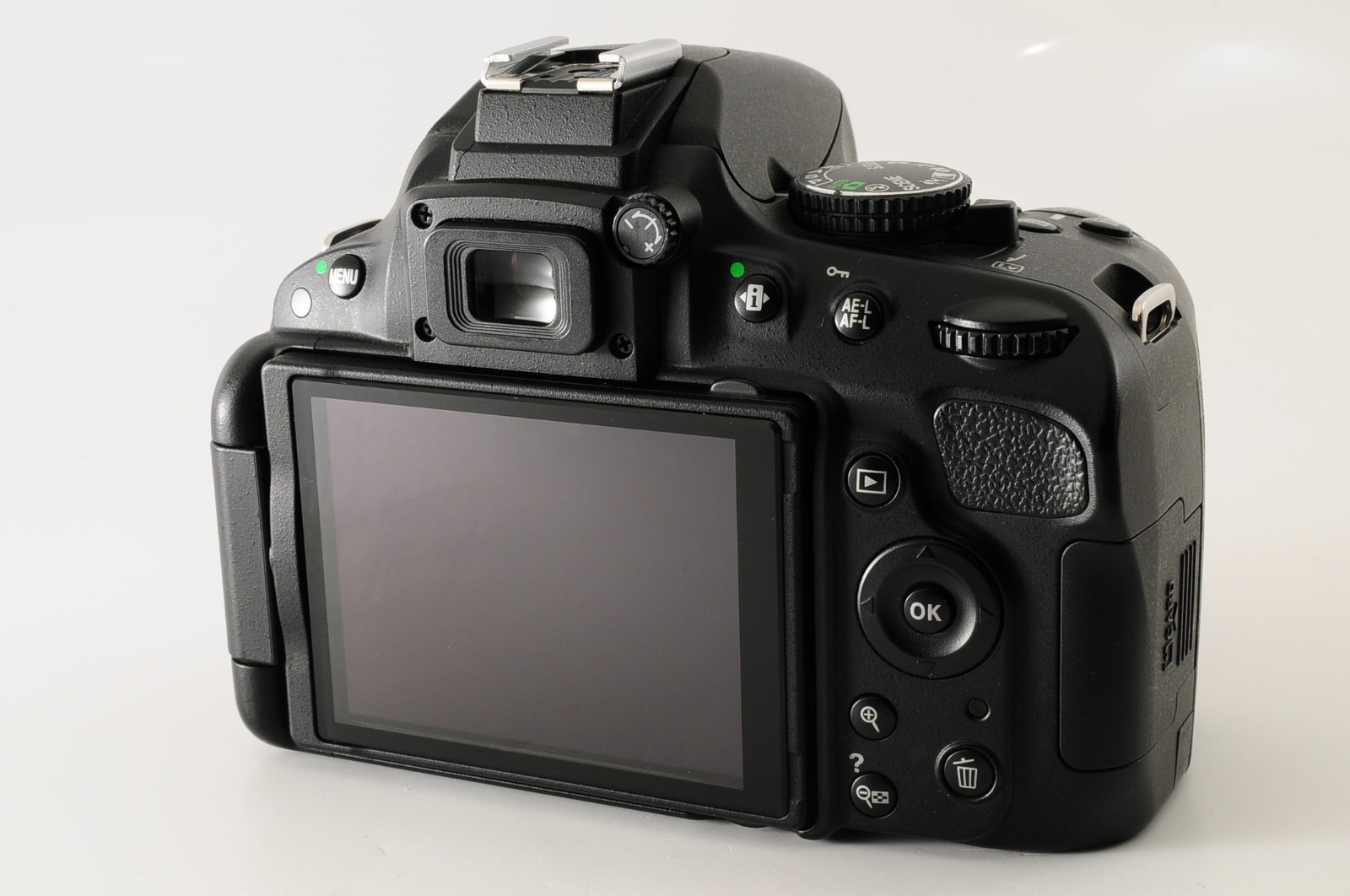Nikon D5100 16.2 MP Digital SLR DSLR Camera Body [S/C 7618 NEAR MINT] JAPAN #259